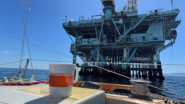 Hammerteichbecher Pazifik Bohrinsel 