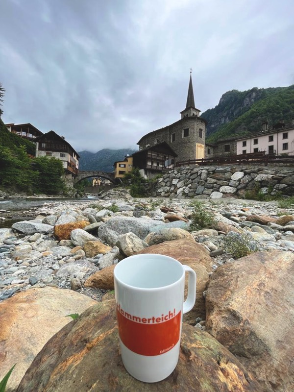 Hammerteichbecher steiniger Fluss